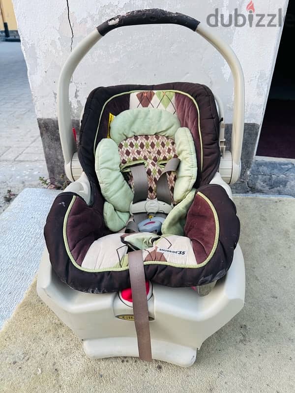 Graco Infant baby Car Seat for sale in 10 BD Only , pick up from Riffa 3