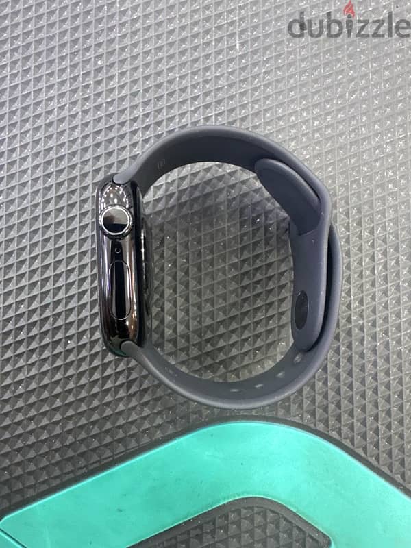 Apple Watch series 10 42mm 11/50 month warranty 1