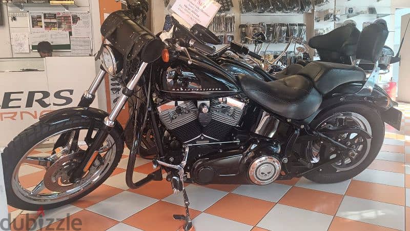 Harley Davidson Softail Blackline 2011 0