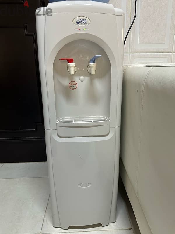 fridge and water dispenser 4