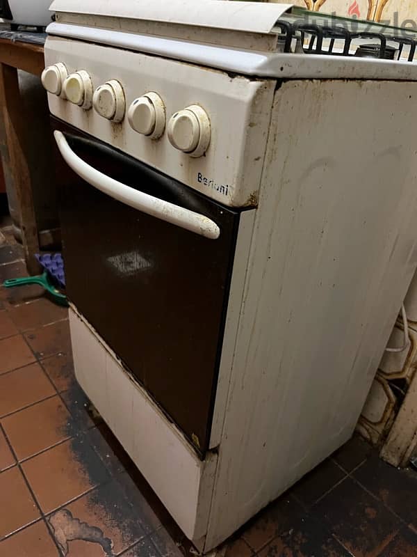 Four burners for sale 0