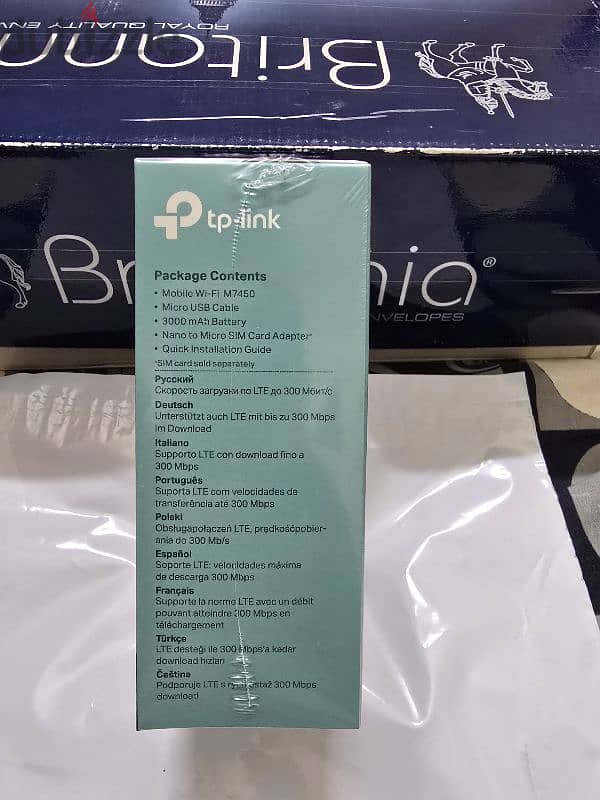 tp link LTE-Advance Mobile Wi-Fi 4G+ and mobile cover 3