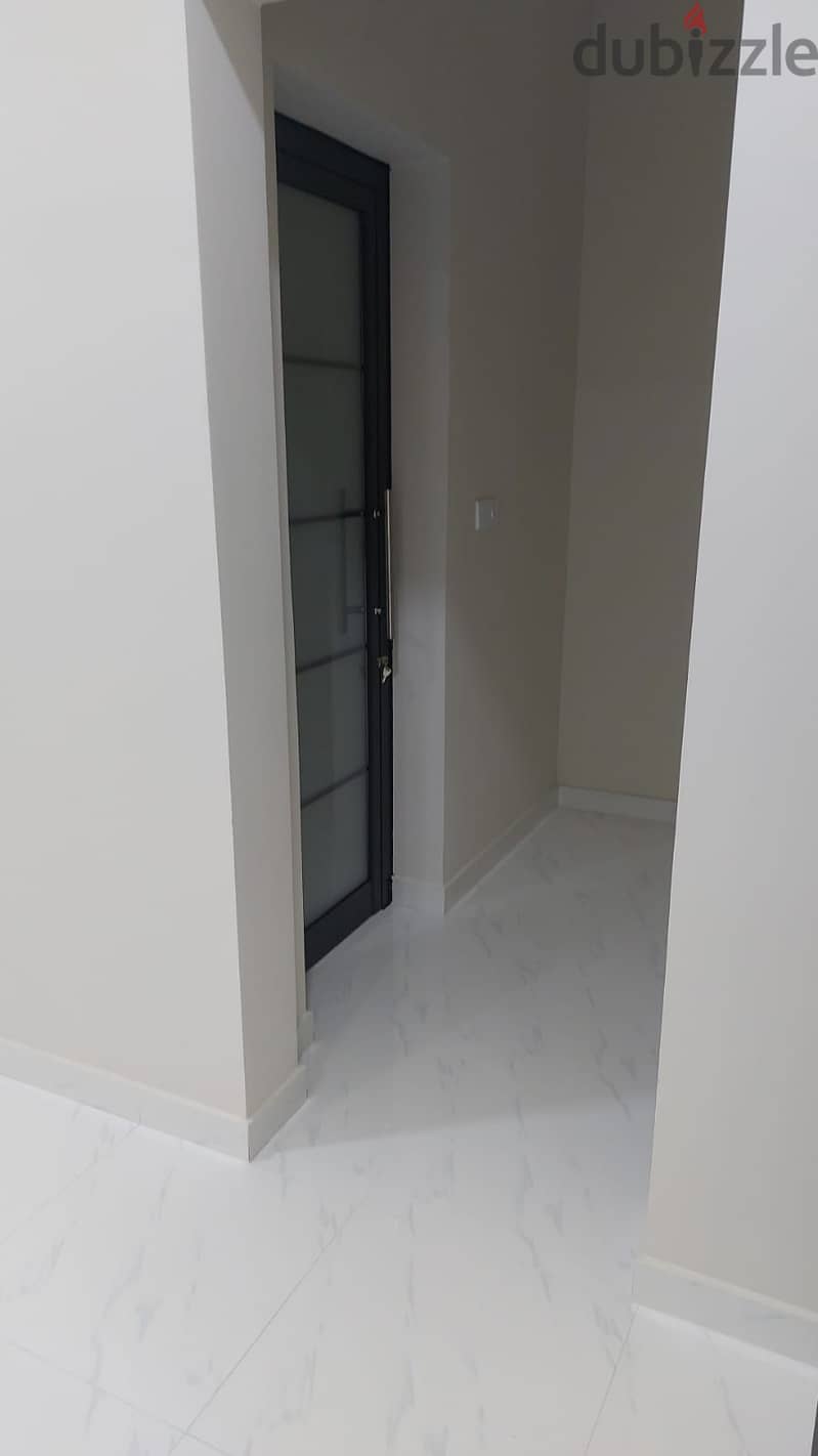 new building flat for rent with balcony in zinj 15