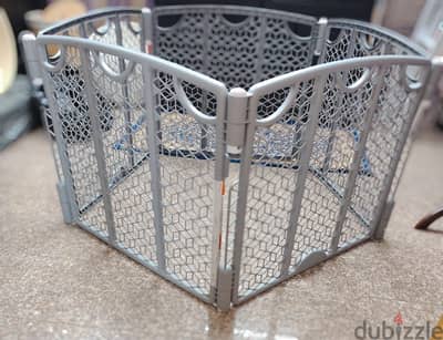 Baby multiple use foldable gate