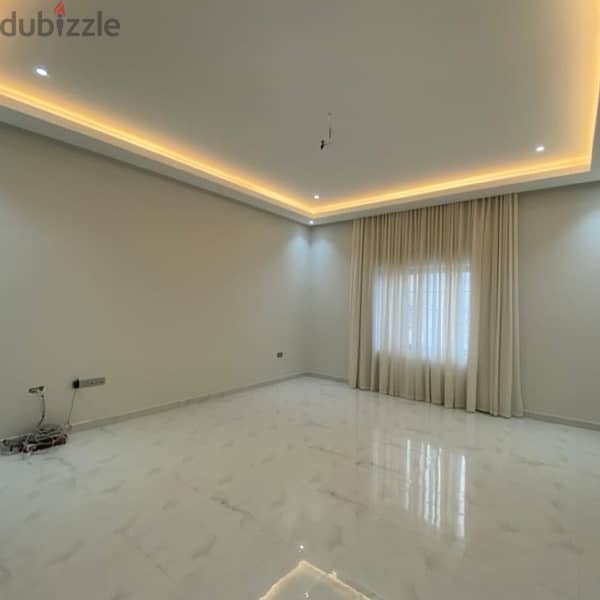 للبيع فيلا  راقيه في عراد قرب القلعه /34609900  villa for Sale in Arad 4