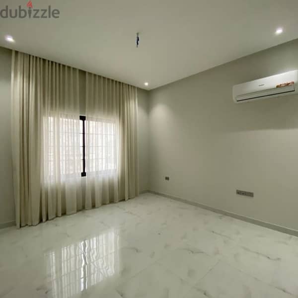 للبيع فيلا  راقيه في عراد قرب القلعه /34609900  villa for Sale in Arad 5