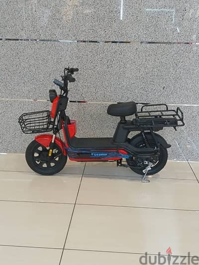 Electric scooter 25% ducunt just WhatsApp