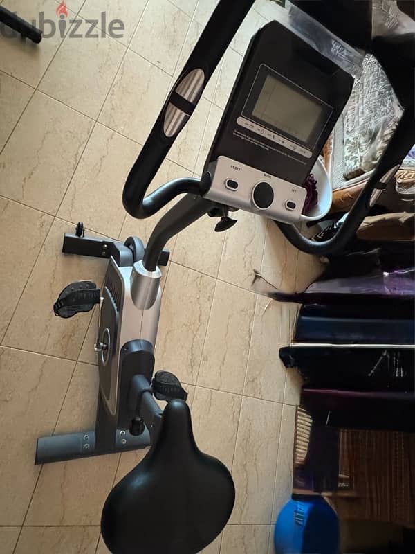 indoor cycling trainer/ exercise bike 1