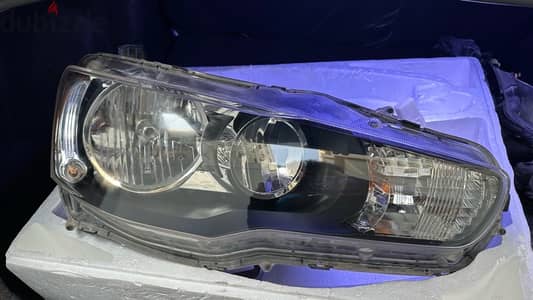 Mitsubishi Lancer 2017 original light (right side) LIKE NEW