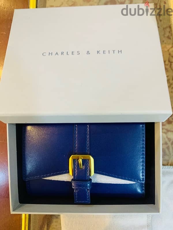 Brand new Branded Ladies wallet  (Charles and Keith) with box 0