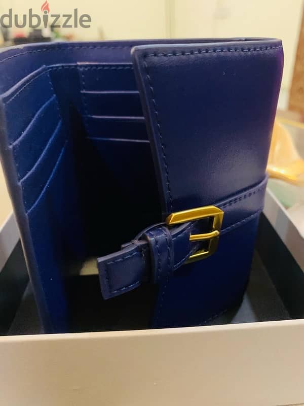 Brand new Branded Ladies wallet  (Charles and Keith) with box 1