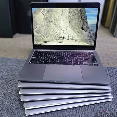 Apple MacBook Pro 2022 M2