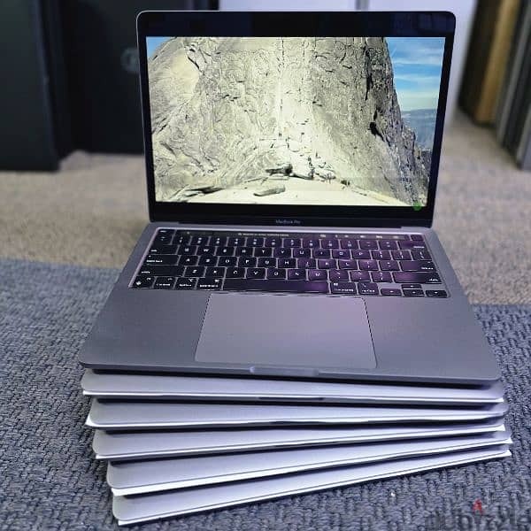 Apple MacBook Pro 2022 M2 0