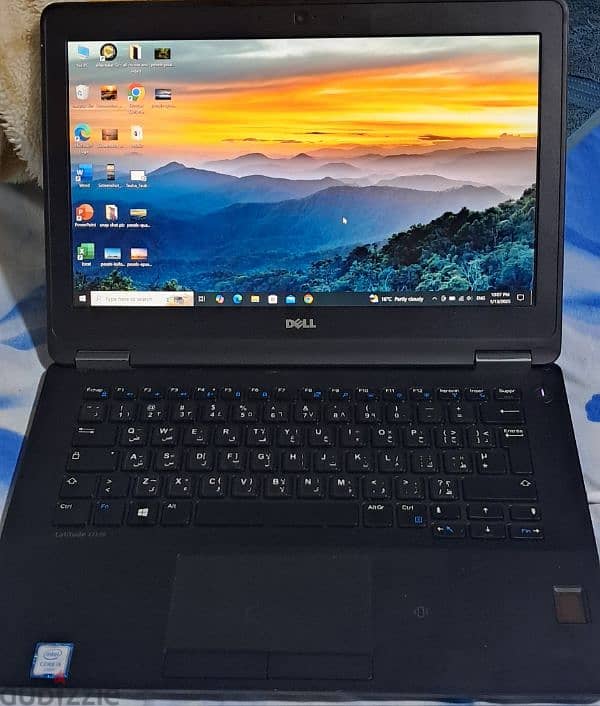 e 7270 , 8 gb ram , 256 ssd 1