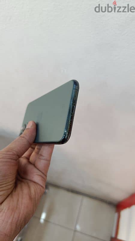 Sell iphone 11pro 256gb 4