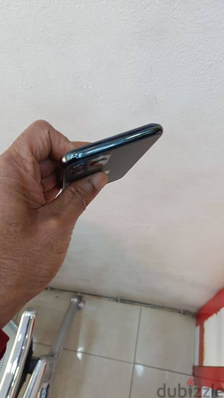 Sell iphone 11pro 256gb 5