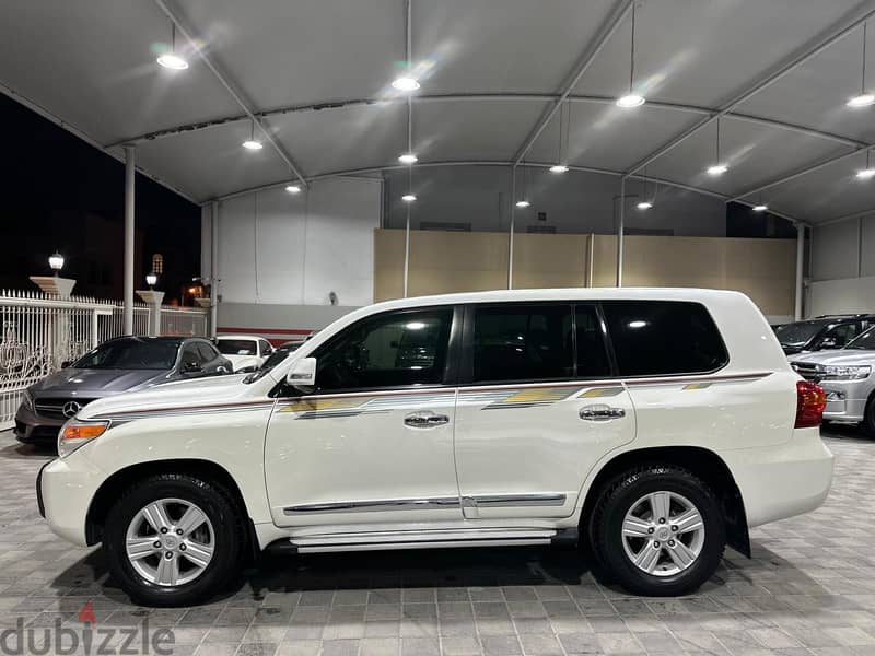 Toyota Land Cruiser 2012 GXR V6 12