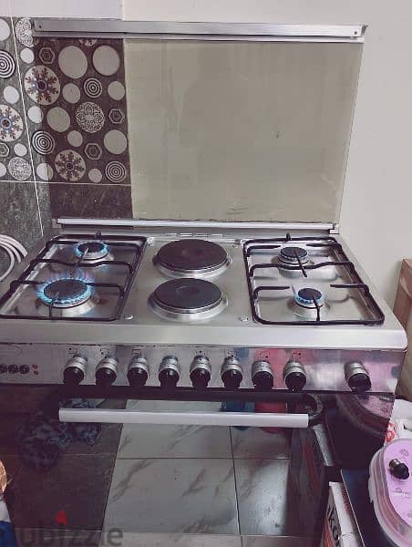 Cooking Range for Sale - Excellent Condition! 2