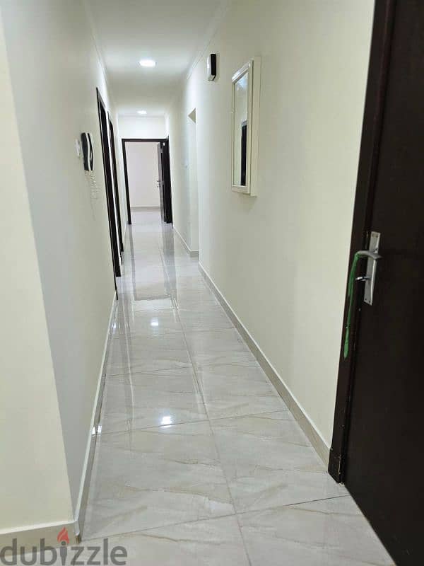 5 bedroom 3 bathroom hall kitchen with ewa 370 bhd . 34030556 8