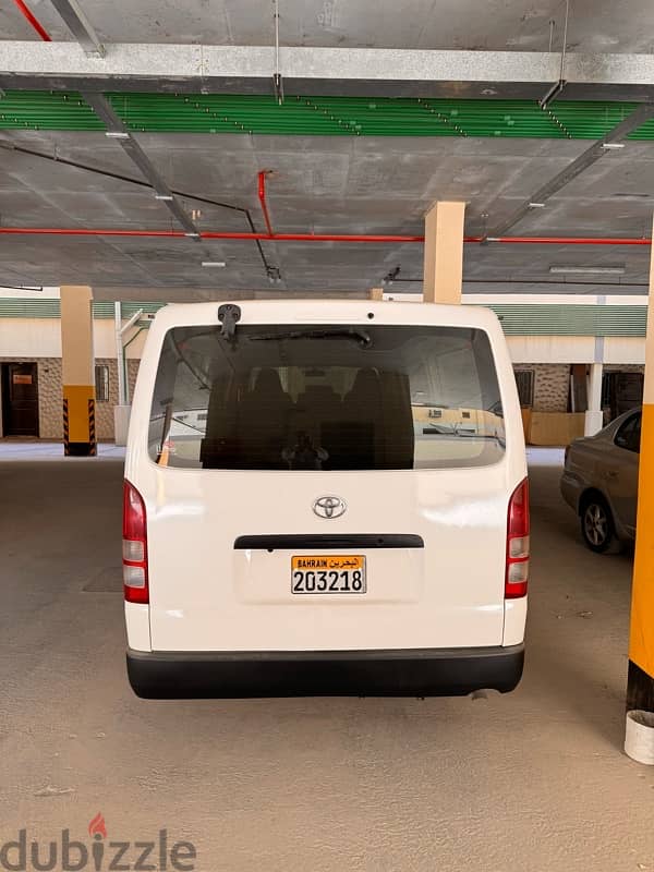 Toyota Hiace 2015 0