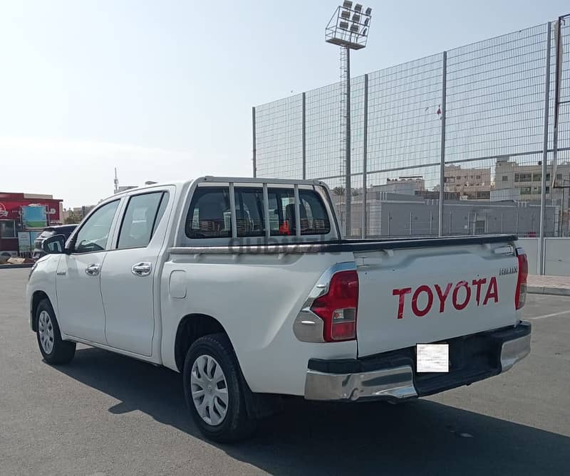 2018, TOYOTA HILUX, PICKUP DOUBLE CABIN, SINGLE OWNER. 2