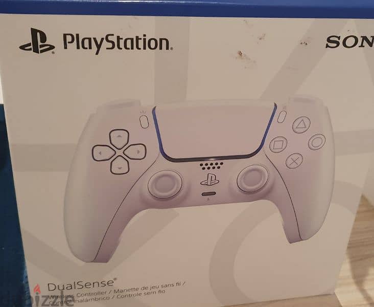 New. PS5 Controller Pearl White. 0