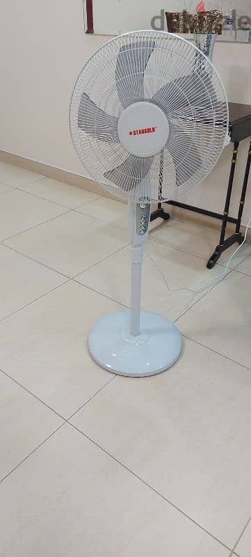 pedestal fan Star gold 2