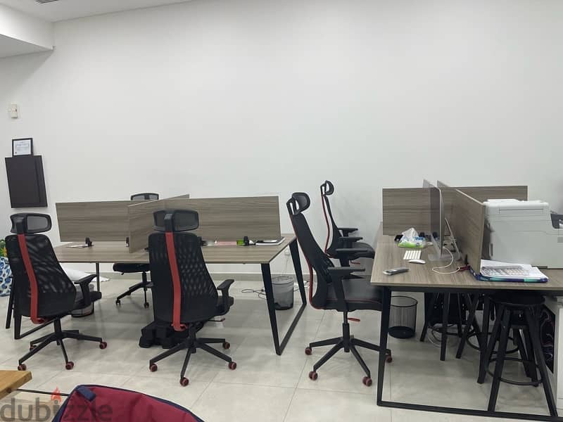 Workstations & Executive Desk ورك ستيشن ومكتب مدير للبيع 2