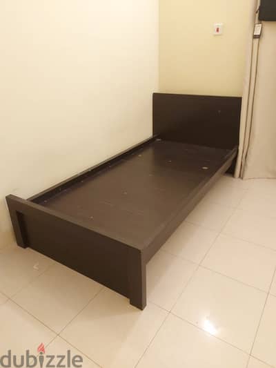 Single Bed (mattress not included)