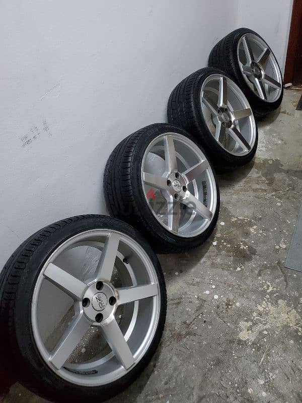 17 inches OZ alloy  rims 1