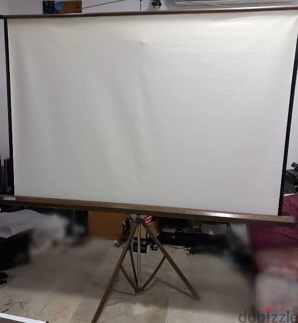 78inch Projector Screen with Stand 0