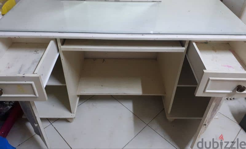 office table urgent for sale 1