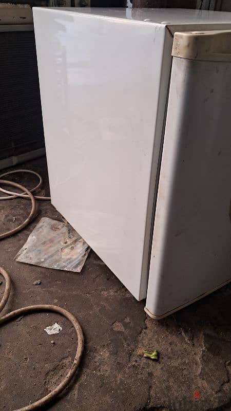 Samsung small refrigerator 3