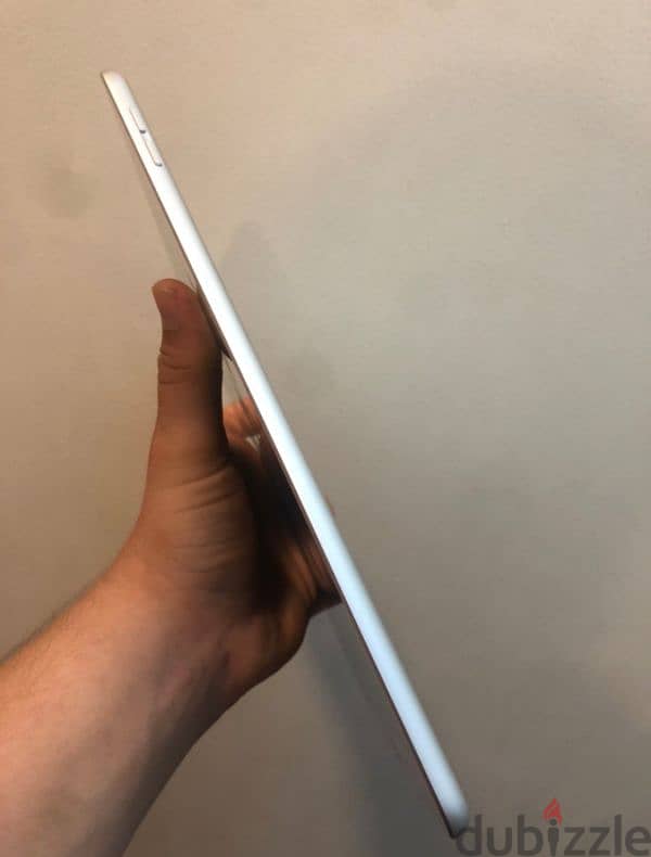 iPad 8 generation 32gb for sell 2