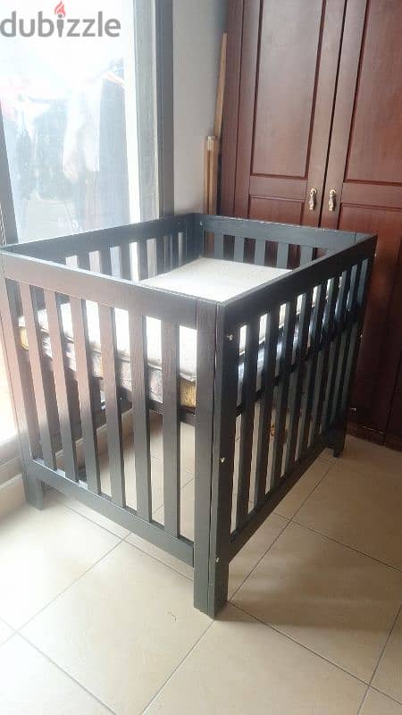 baby crib 20bd with matress 0