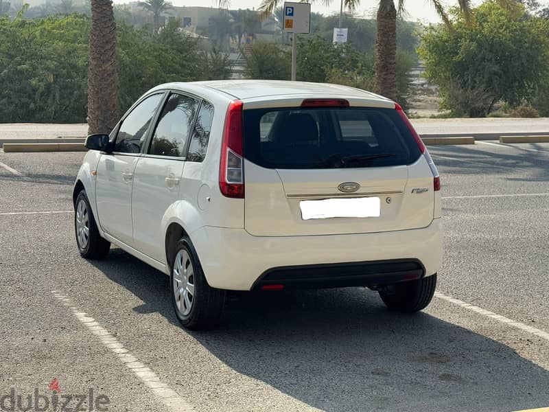 Ford Figo 2014 6