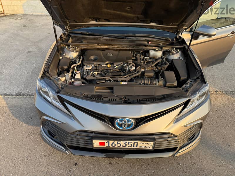 Toyota Camry 2022 GLE 2022 HYBRID 8