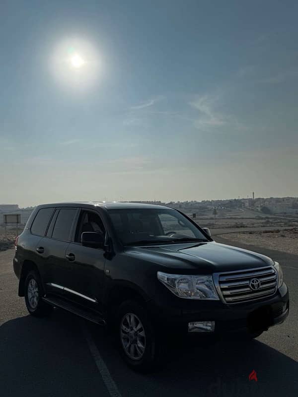 Toyota Land Cruiser VXR 2010 1