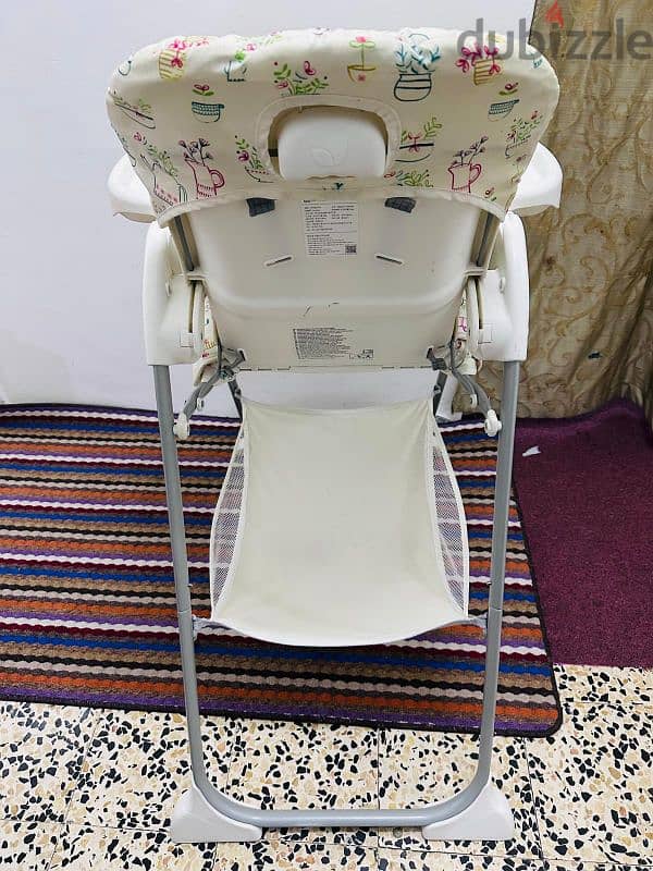 Joie Baby High Feeding Chair In Good Condition 8BD Only pick up Riffa 4