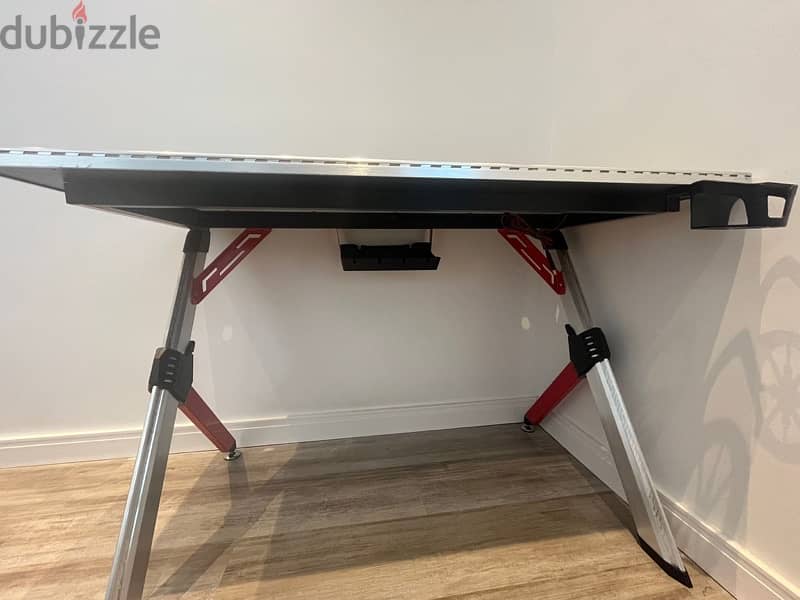 RGB GAMING TABLE FOR SALE - طاولة للبيع 1