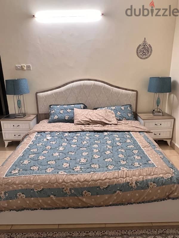 bed room set for sale 0