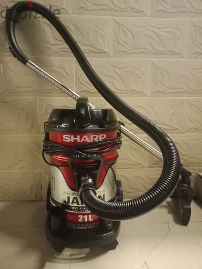 SHARP  2100W  VACCUM  CLEANER