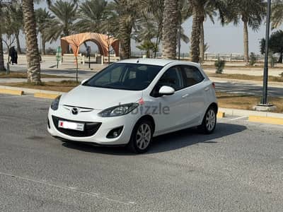 Mazda 2 2012 Hatchback