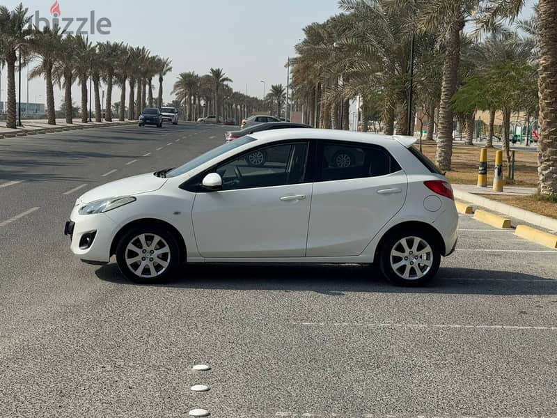 Mazda 2 2012 Hatchback 5