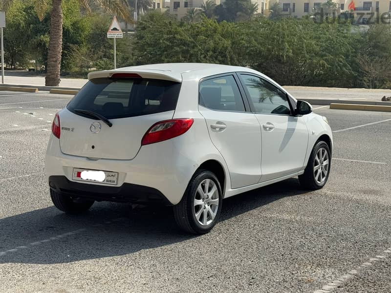 Mazda 2 2012 Hatchback 6