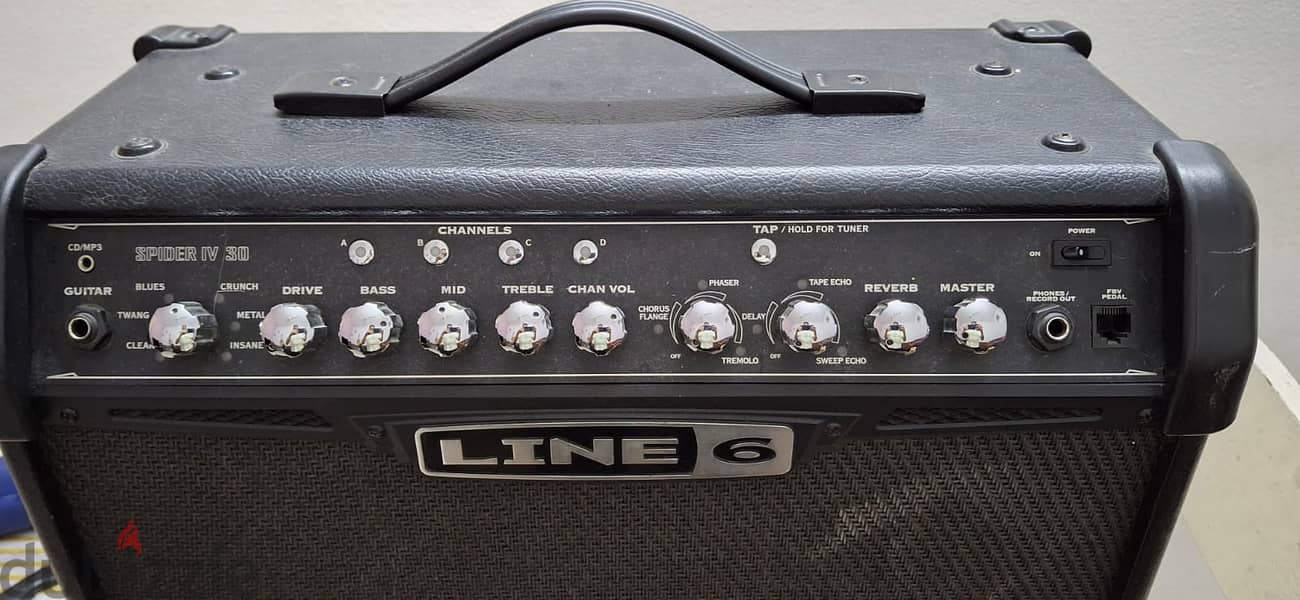 Line 6 Spider IV 30 30-watt 1x12 Modeling Guitar Amplifier 1