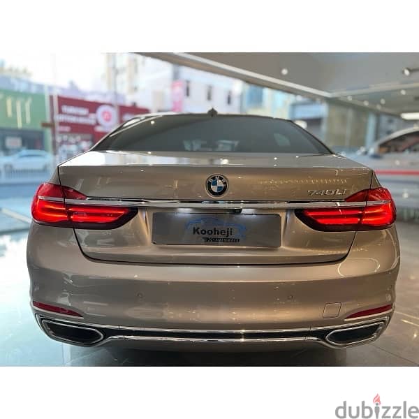 BMW 7-Series 2016 9