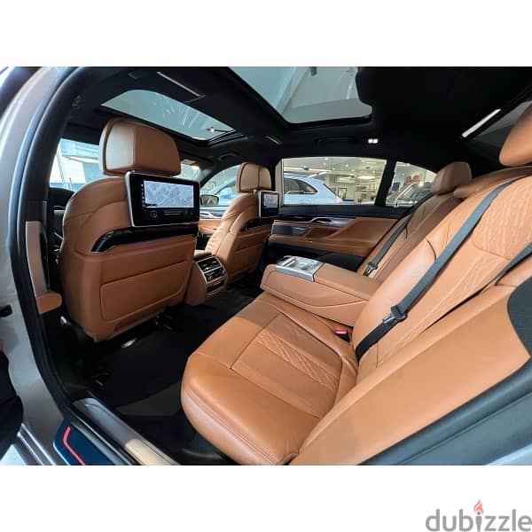 BMW 7-Series 2016 12