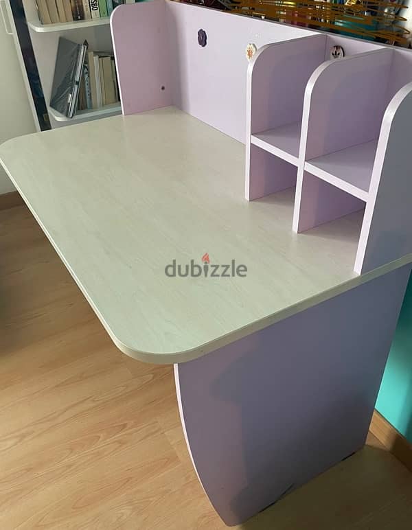 2 Children’s Desk 3