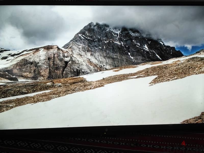 Samsung 49 inch led سامسونج ٤٩ بوصه 1